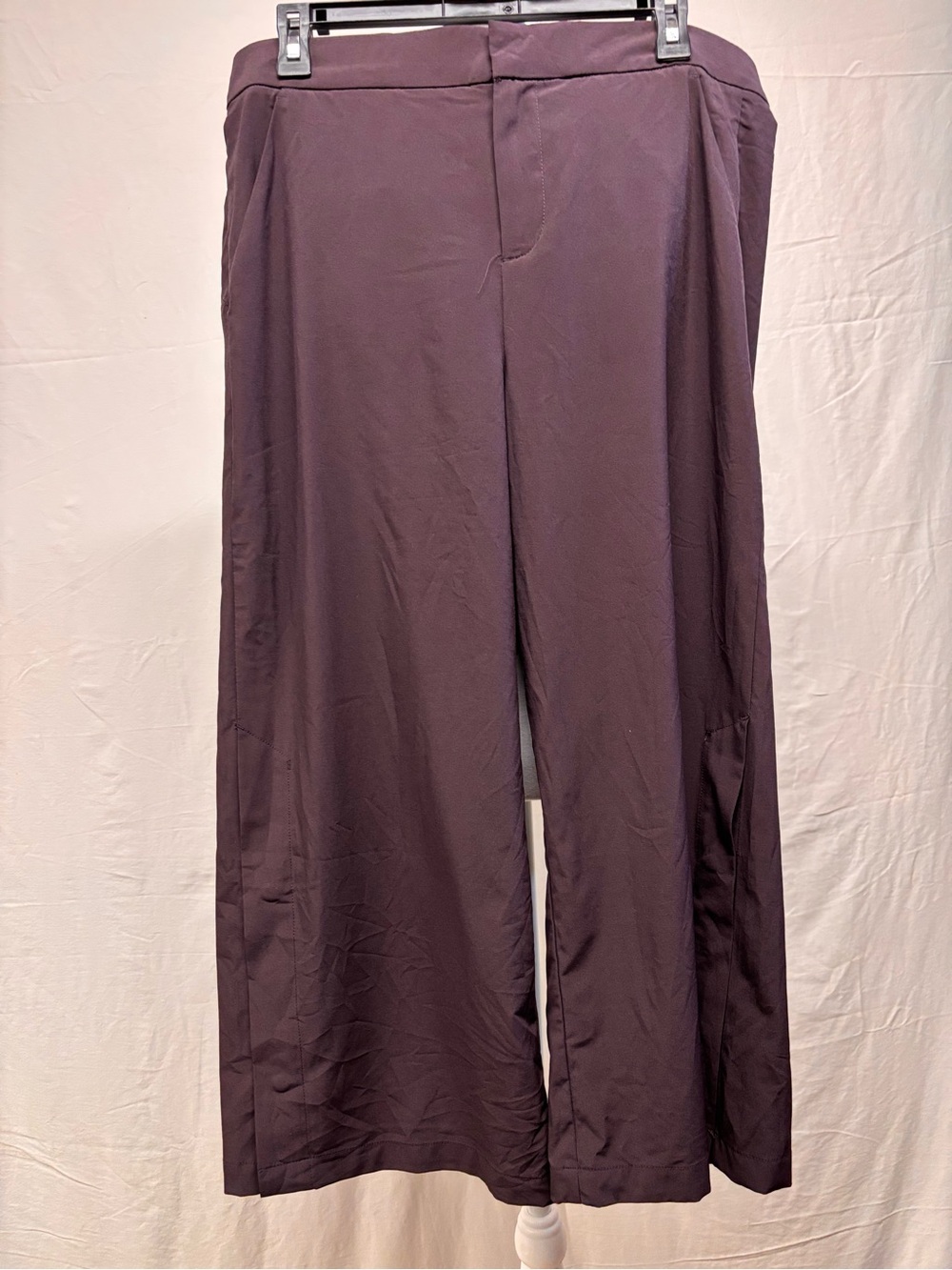 Women’s Wide-Leg Yoga Pants in Deep Plum